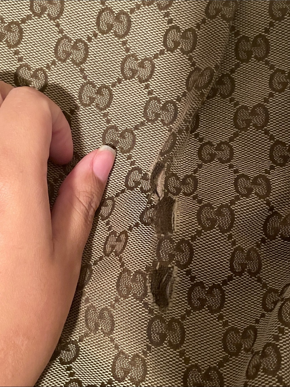 Gucci “Sukey” Beige GG Canvas Tote with Cream Trim and Gold Ring - Picture 3 of 15